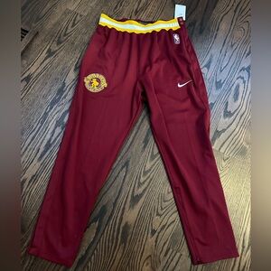 Men’s new with tags XL Tall Cavs sweatpants